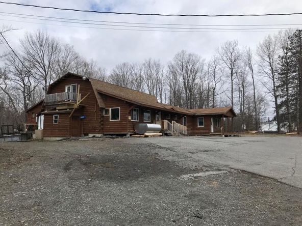 94 Main Rd, Abbot, ME 04406
